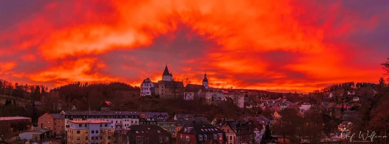 Neue Unterkunft Mit Kamin Im Erzgebirge - Szb Schwarzenberg  Buitenkant foto
